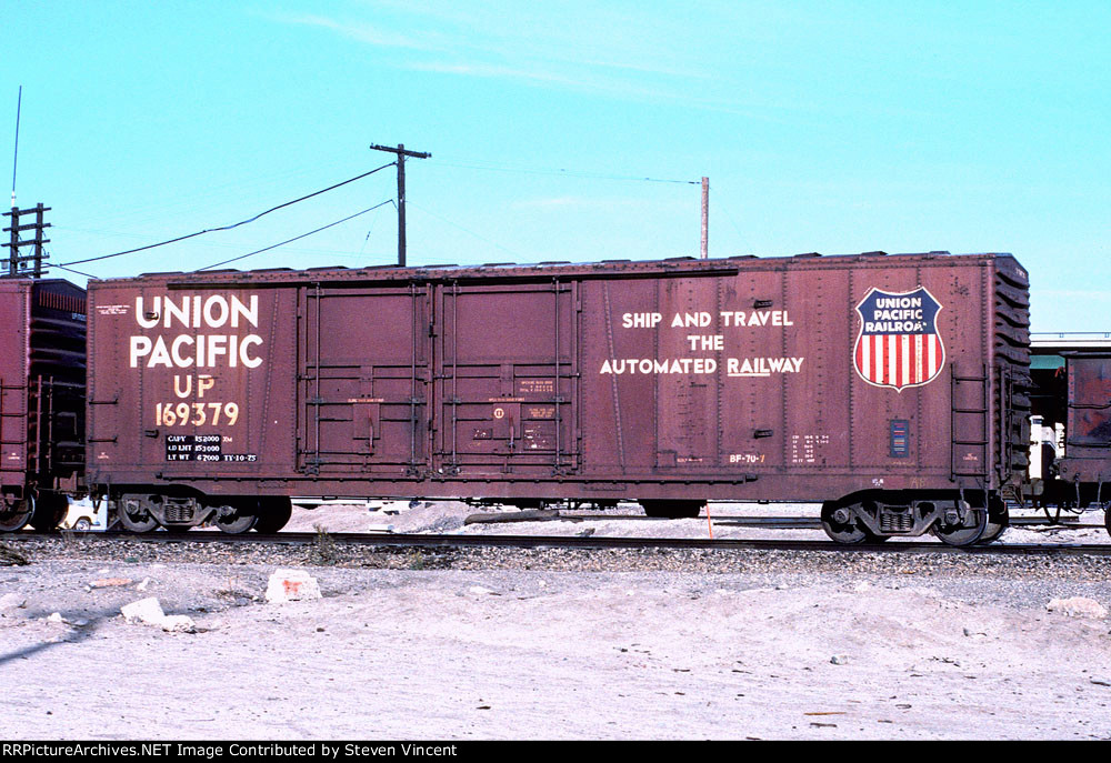 Union Pacific rebuilt 50' combo door box UP #169379